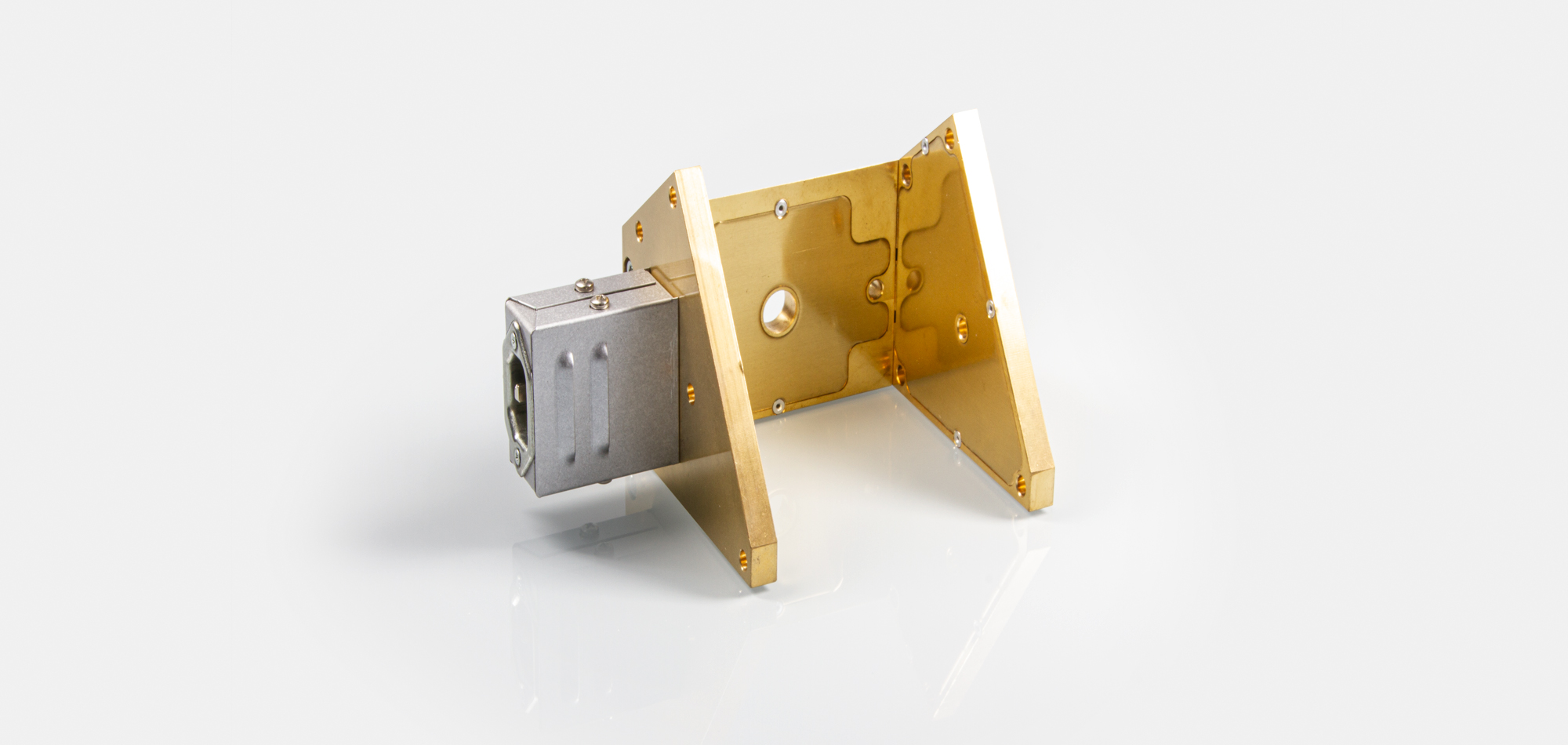 Werkzeugbeheizung, Flachheizung, Rahmenheizung, für Temperaturen bis 450°C/550°C, Extrusion, Spritzguss, Kunststofftechnik, Bohrungen, Aussparungen, Wärmefühlerhalterung, energieeffizient, homogener Wärmeverlauf, konturgerechte Anlage