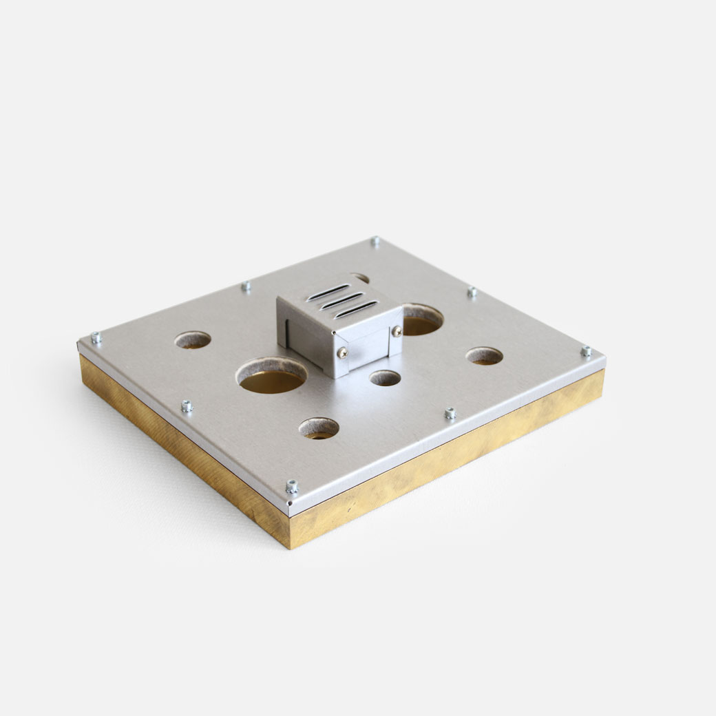 Werkzeugbeheizung, Flachheizung, Rahmenheizung, für Temperaturen bis 450°C/550°C, Extrusion, Spritzguss, Kunststofftechnik, Bohrungen, Aussparungen, Wärmefühlerhalterung, energieeffizient, homogener Wärmeverlauf, konturgerechte Anlage