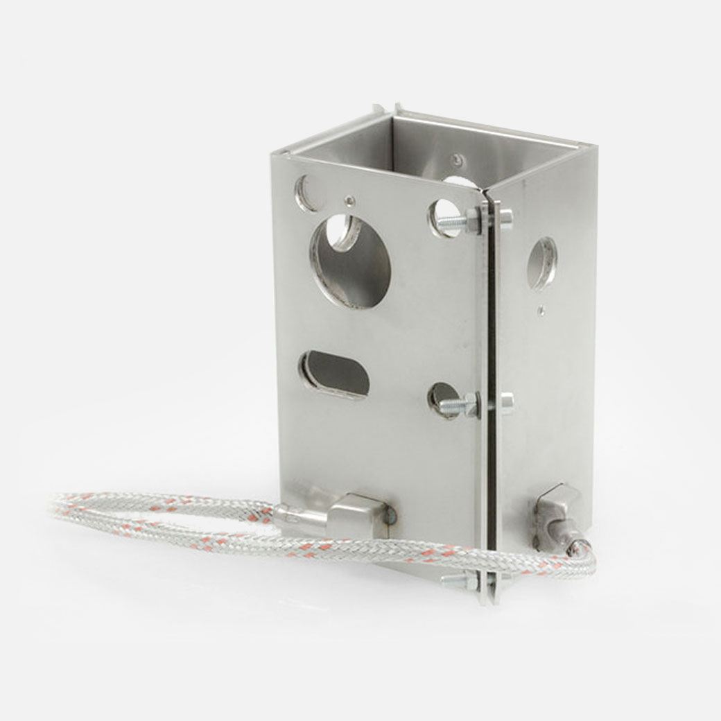 Werkzeugbeheizung, Flachheizung, Rahmenheizung, für Temperaturen bis 450°C, Extrusion, Spritzguss, Kunststofftechnik, Bohrungen, Aussparungen, Wärmefühlerhalterung, integriertes Thermoelement, mineralstoffisoliert